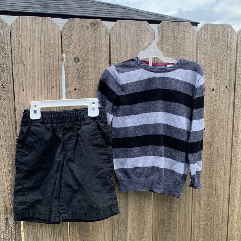 Take 50% OFF- 2pcs Boys Striped Sweater and Black Shorts Set, Size-4T